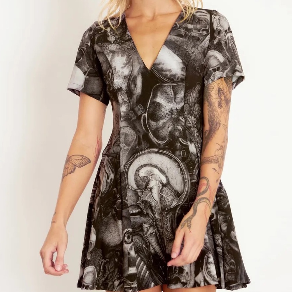 Blackmilk ‘Dissection Evil V Dress’ X-ray Skull Brain Bones Size Medium M NWT